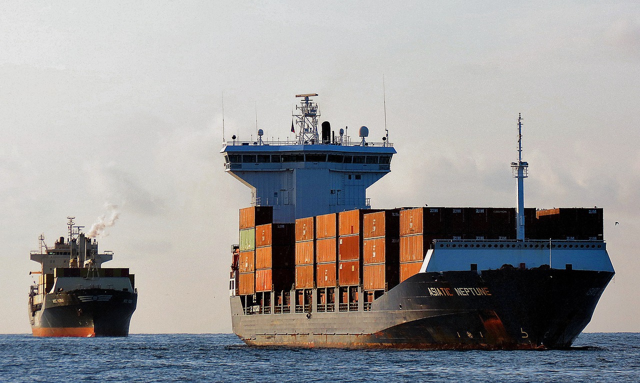 container-ship-6580681_1280 Marítimo
